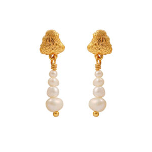 Hultquist Coralie øreringe i forgyldt med hvide ferskvandsperler