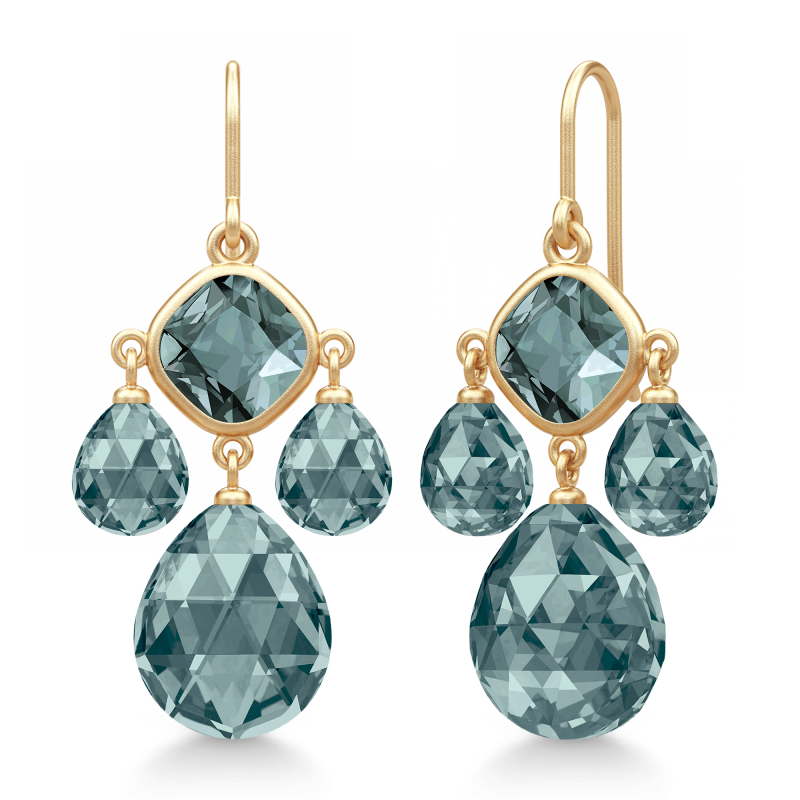 Julie Sandlau Olivia Chandelier øreringe i forgyldt med Midnight Blue krystal