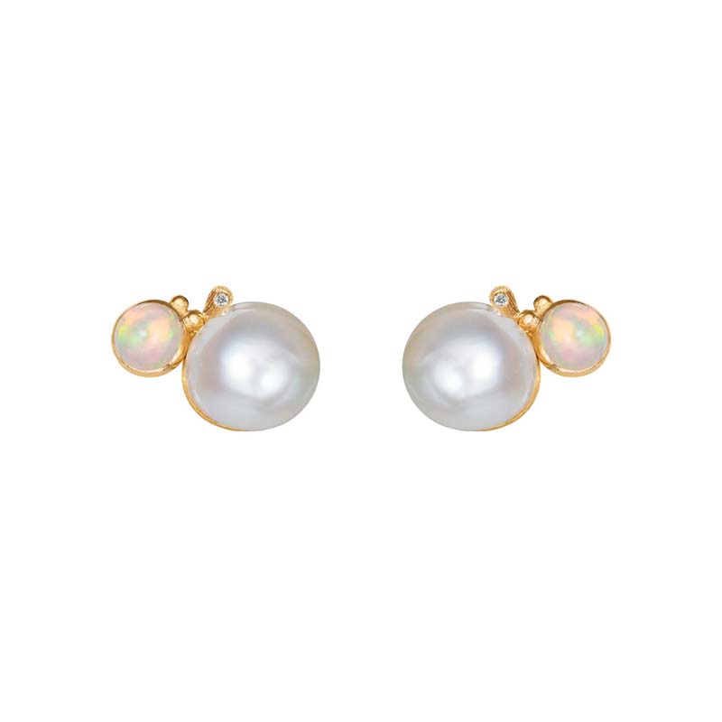 OLE LYNGGAARD COPENHAGEN BoHo ørestikker i 18kt. guld med lille perle, opal og diamanter
